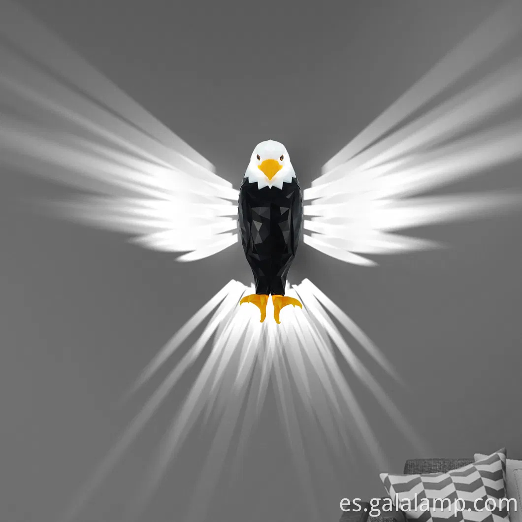 Elegante luz de pared decorativa del ala de águila con control remoto